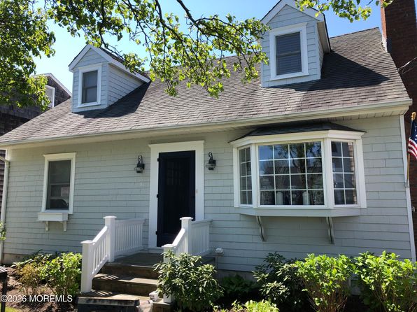51 Egbert St
