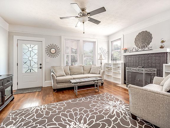 4th image of 4435 Beverly Ave