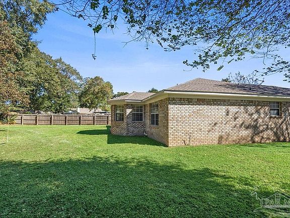 4th image of 4400 Amberwood Cir