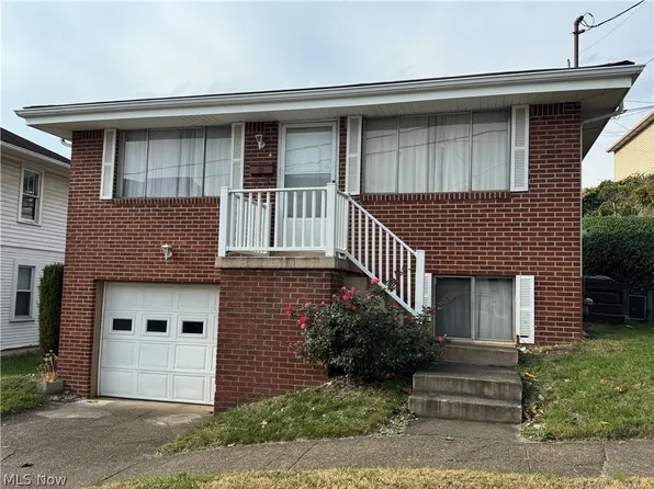 4 Walnut Ave, Bridgeport, OH 43912