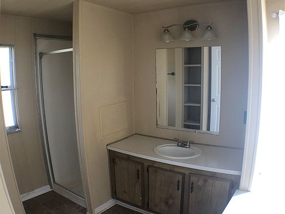 4th image of 12885 Lakeview Avenue