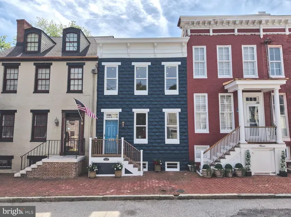 11 1/2 College Ave, Annapolis, MD 21401