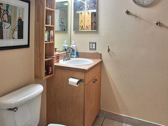 5th image of 1003 Villa Circle #1003