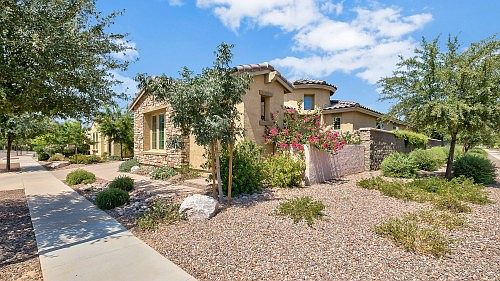 3rd image of 4544 E Portola Valley Dr
