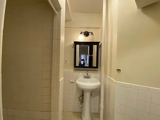 Rented by Cohen Smith Chang LLC | media 5