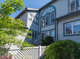 61 Birch Ln, Wayne, NJ 07470