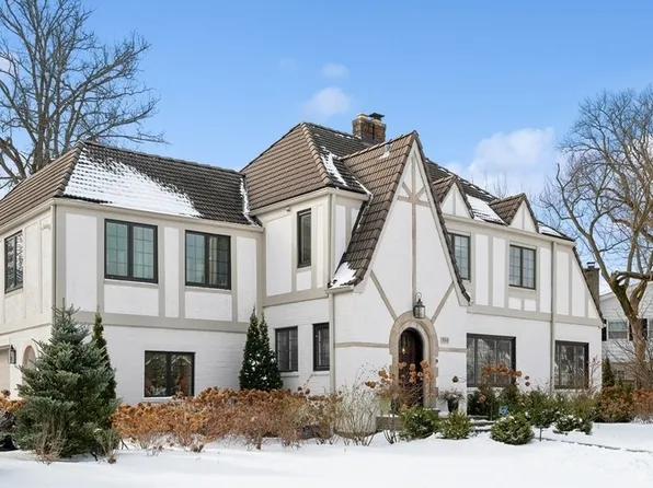 550 Park Dr, Kenilworth, IL 60043
