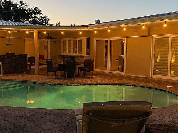 Pool at night 