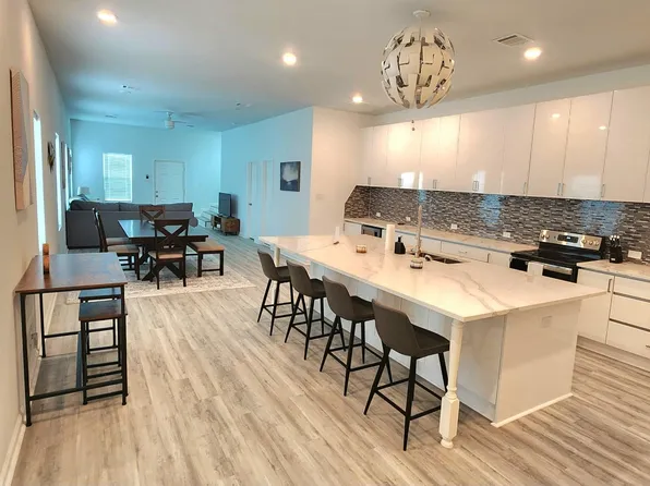 4123 Avenue M 1/2, Galveston, TX 77550