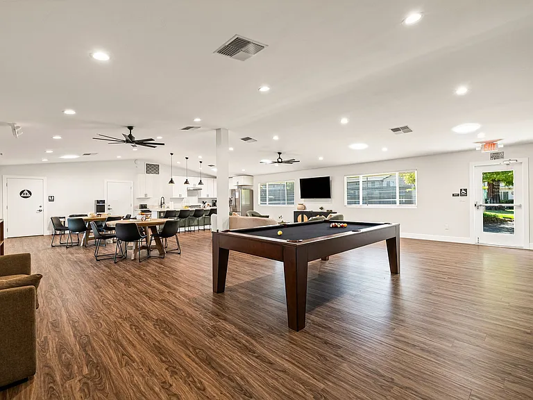 Sheridan Square Apartments — Photo 3