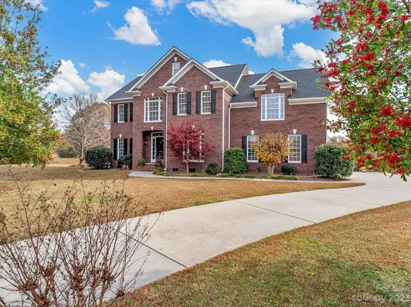 2026 Heirloom Ct, Matthews, NC 28104