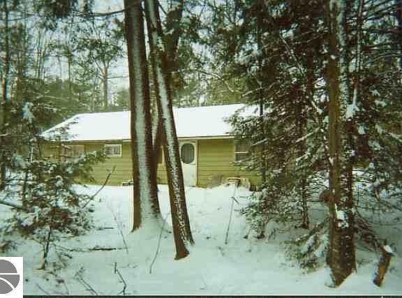 2nd image of 32 Deer Run Dr
