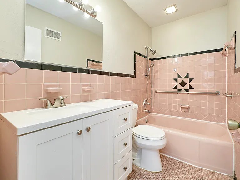 10900 Saint Boniface Ln — Photo 16
