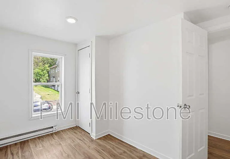 316 N High St — Photo 23