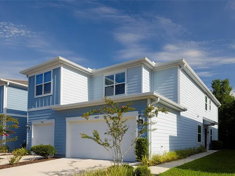 4609 Sparkling Shell Ave — Photo 1