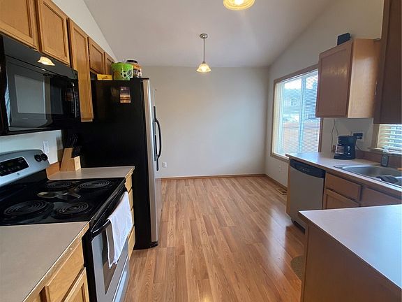 4th image of 8415 200th Street Ct E