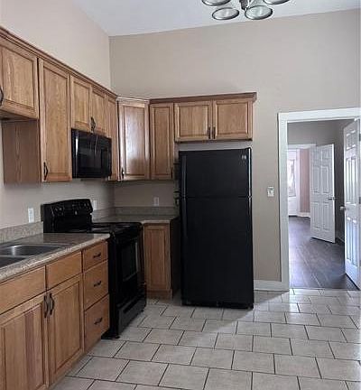 5th image of 4907 Iberville St