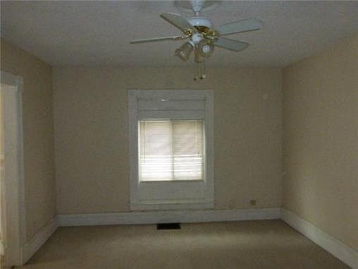 3rd image of 3306 Woodland Ave