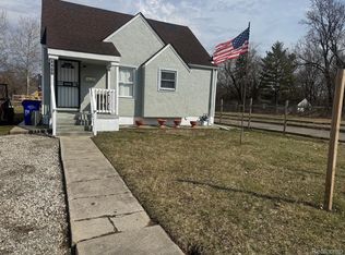 8400 Faust Ave, Detroit, MI 48228