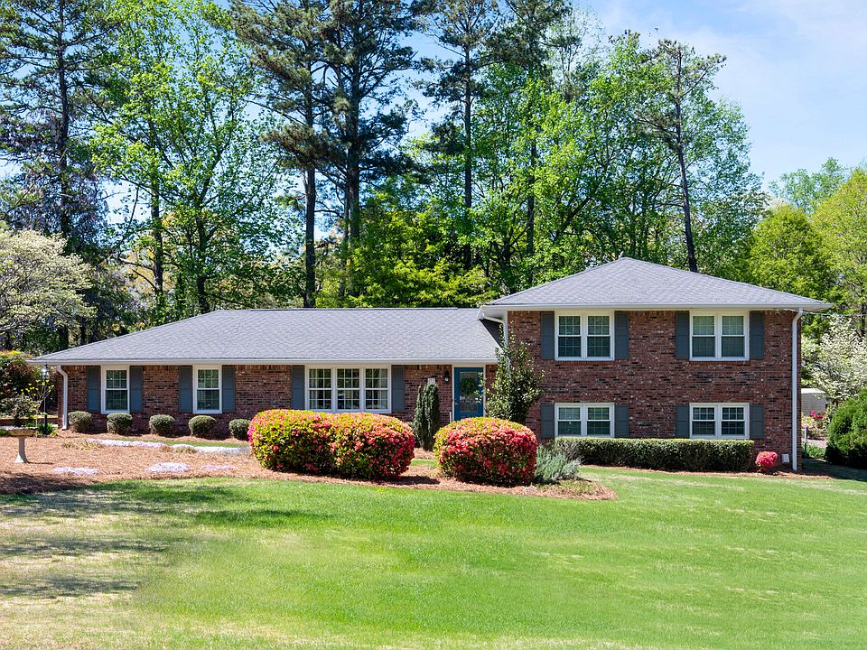 1st image of 455 Pine Forest Dr