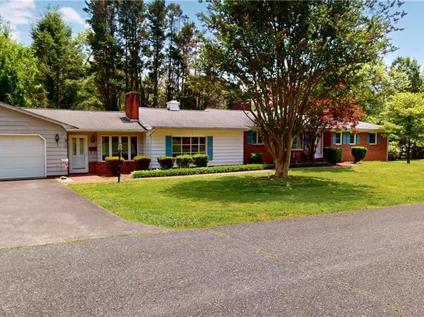 1816 Gwyn St, Mount Airy, NC 27030