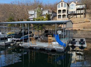 1224 Palisades Dr, Four Seasons, MO 65049