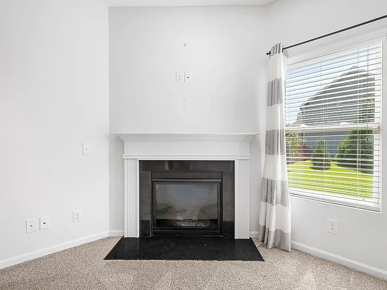 2059 Blue Iris Dr — Photo 13