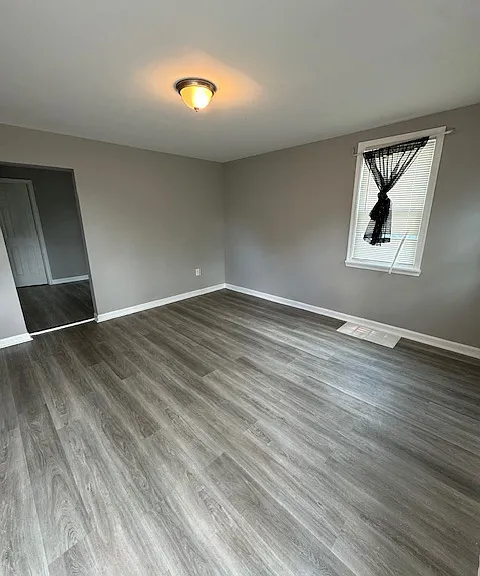 3 Market St #2 — Photo 3