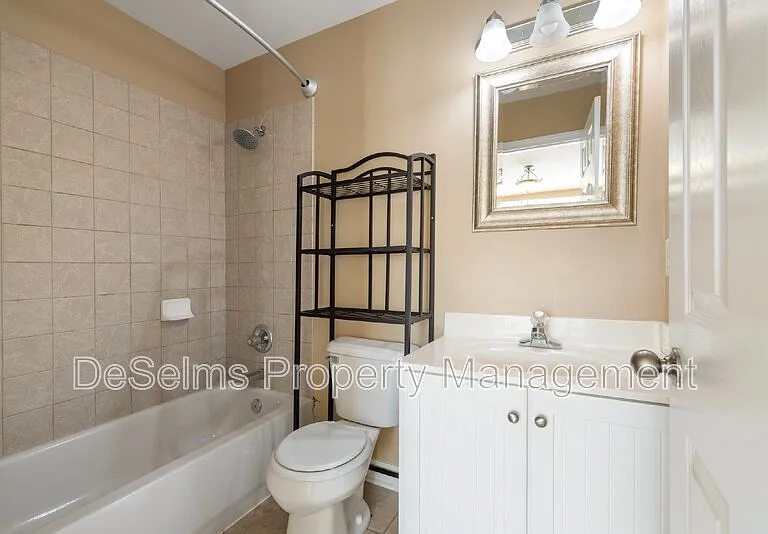 508 S 12th St — Photo 18