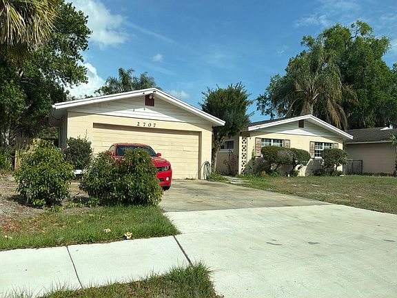 3rd image of 2707 Grassmere Ln