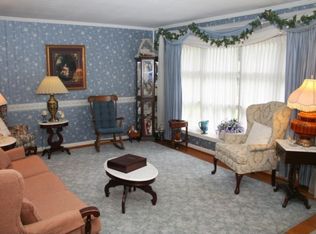 204 Homestead Dr, Colonial Heights, VA