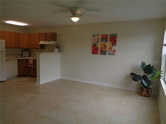 4th image of 4724 Walden Cir #14