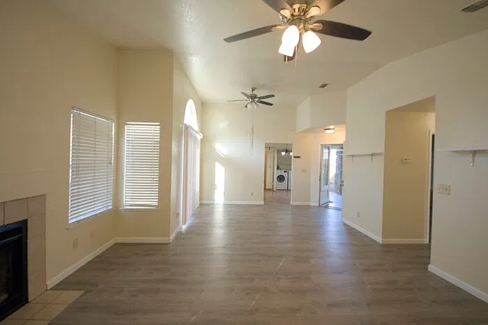 4 bed, 2.0 bath, 1570 sqft, $2,395 — Photo 4
