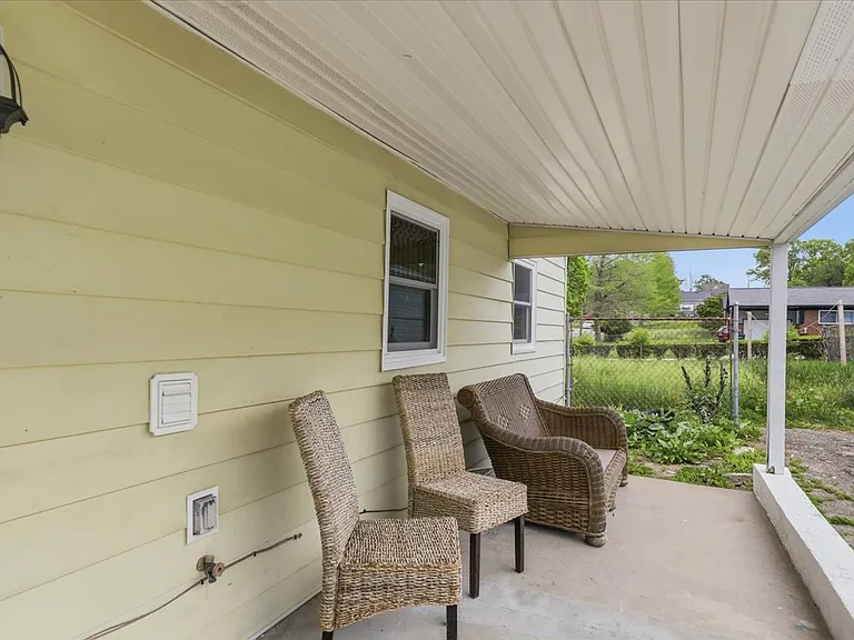 6128 Red Bank Rd — Photo 26
