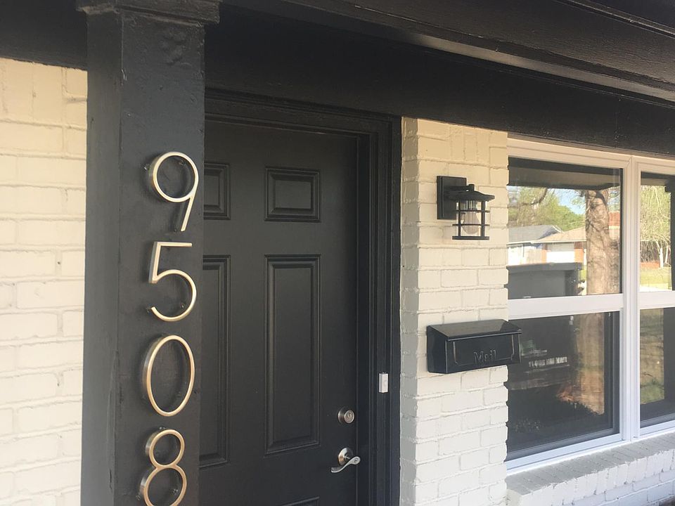 9508 RIDGEVIEW CIRCLE