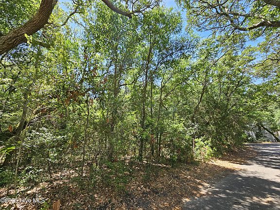 3rd image of 4 Creeping Cucumber Court