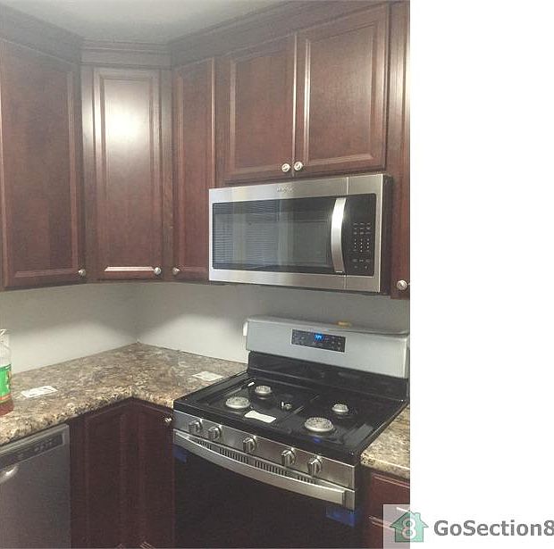 2nd image of 7032 S Green St #1A