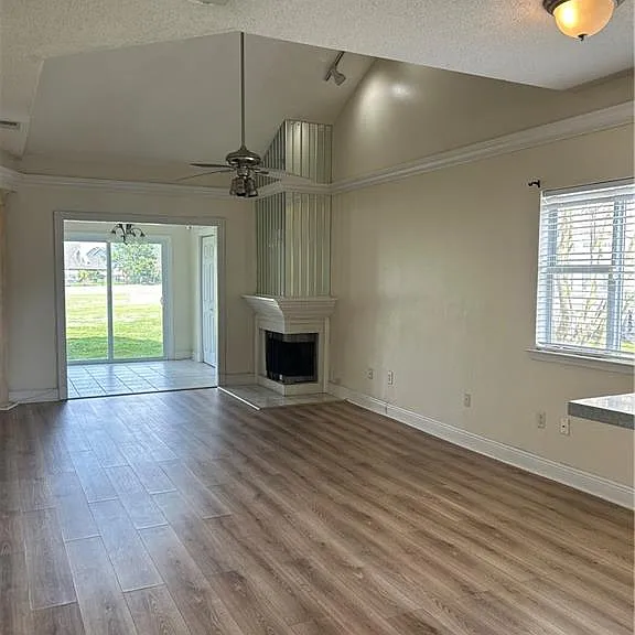 81 Lake Lynn Dr — Photo 3