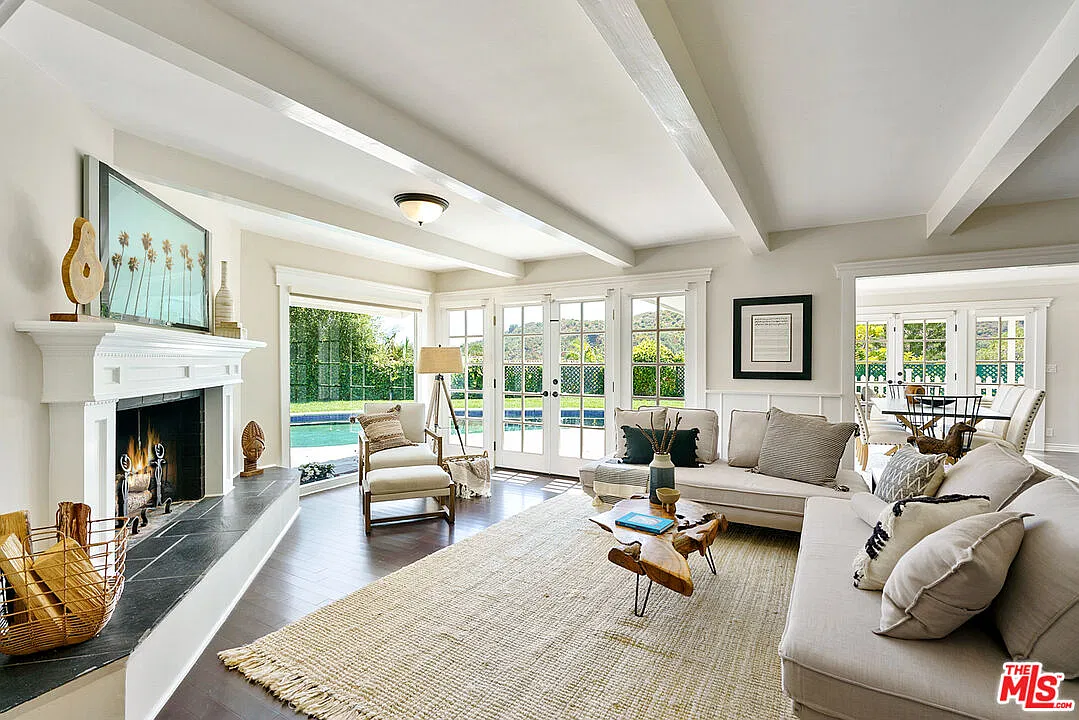 3 bed, 3.0 bath, 2613 sqft, $15,000 — Photo 1