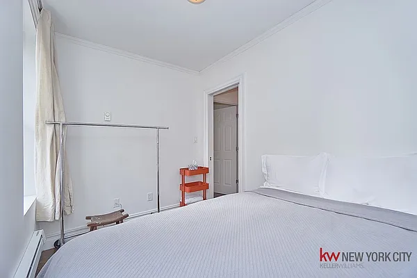 Rented by Keller Williams NYC | media 28
