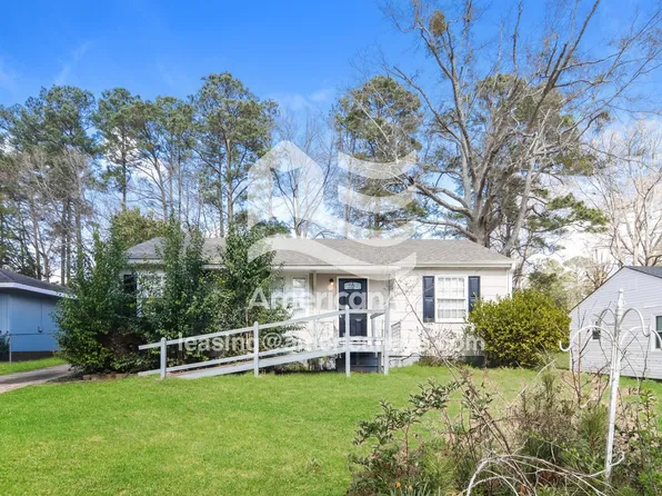 239 Rutland Cir, Lagrange, GA 30241