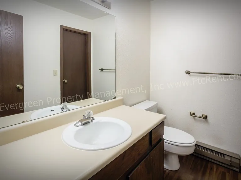 W-23 — Photo 14
