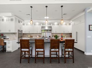 247 Aumoe Rd, Kailua, HI 96734