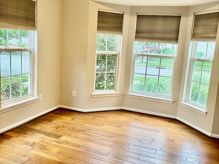 10394 Alexander Martin Ave — Photo 27