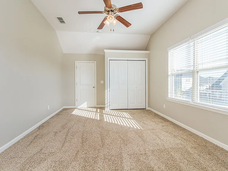 8005 Lakota Ct — Photo 9