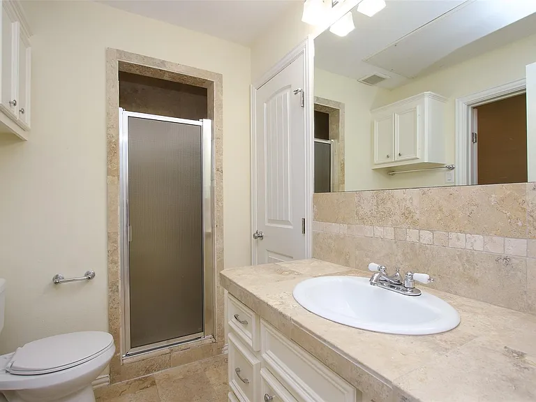 2701 Helena St #202 — Photo 9