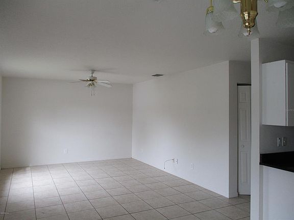 3rd image of 1663 SW 107th Ln