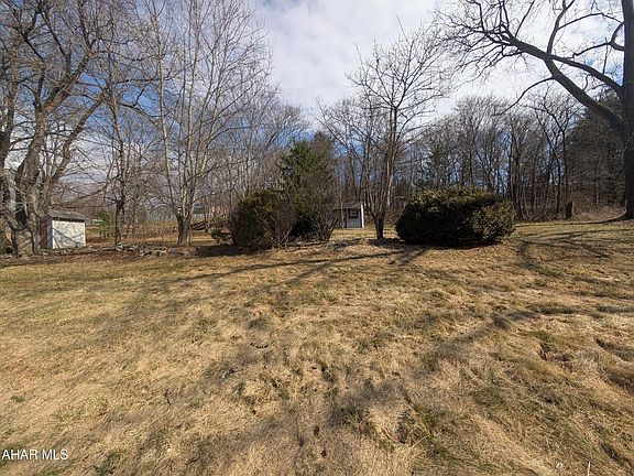 5th image of 1286 S Imler Valley Rd