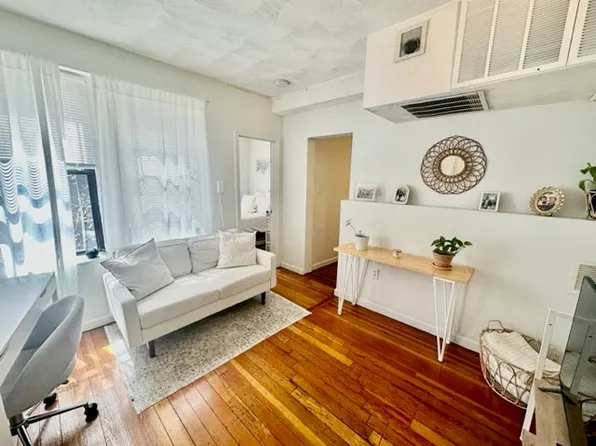 22 Stillman St #3, Boston, MA 02113