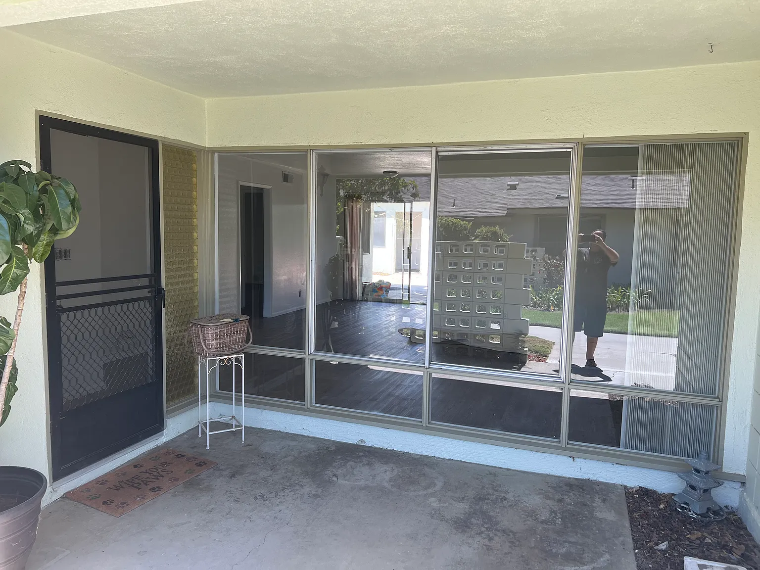 2 bed, 892 sqft, $2,450 — Photo 2